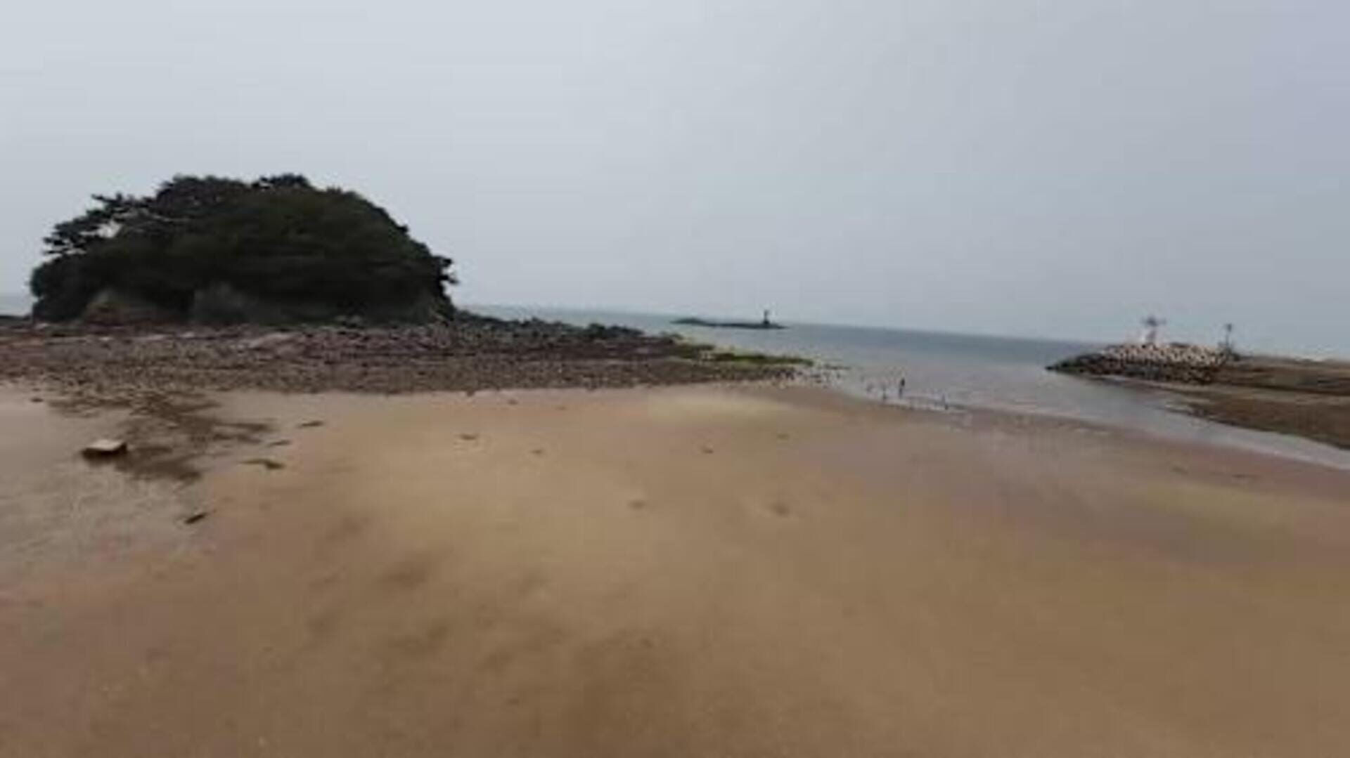 Korean Drone Flying Tour Daechon Beach screenshot 1