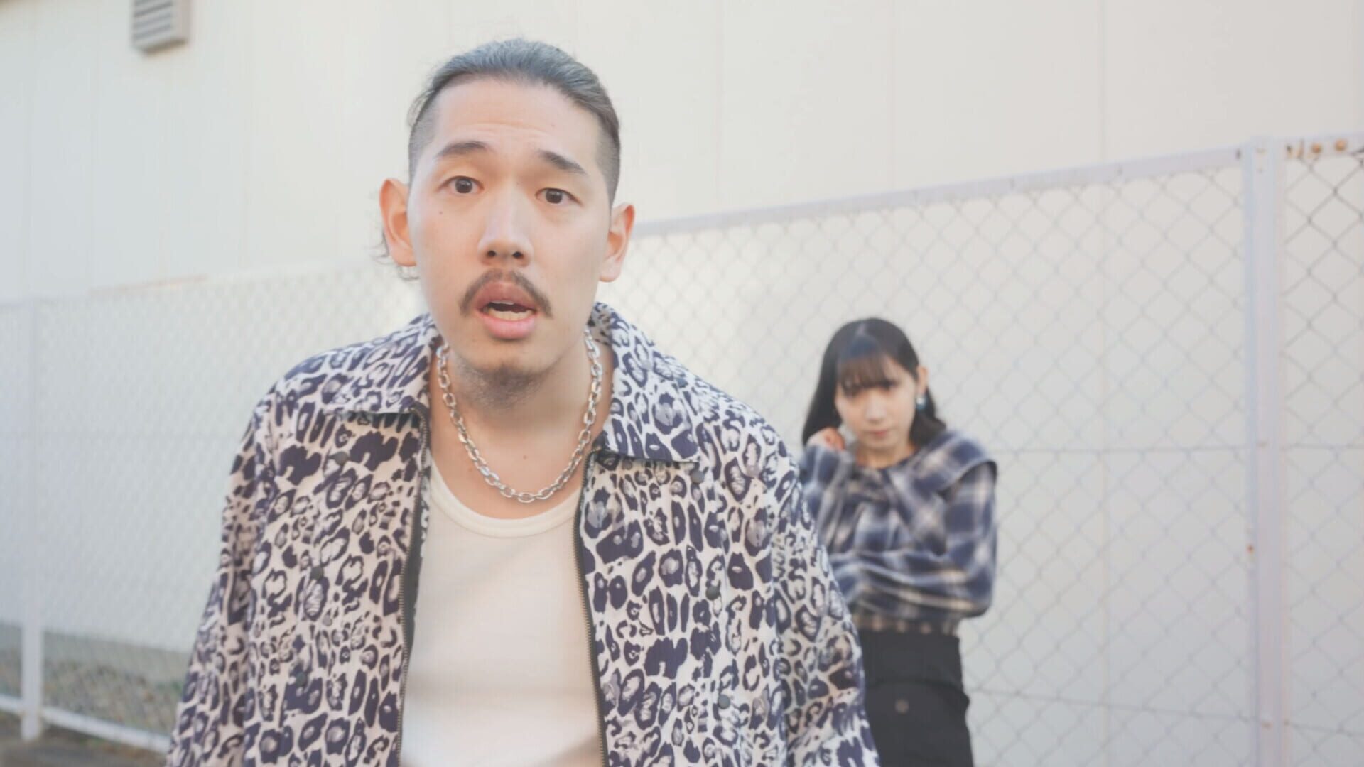 Love Starts Again screenshot 1